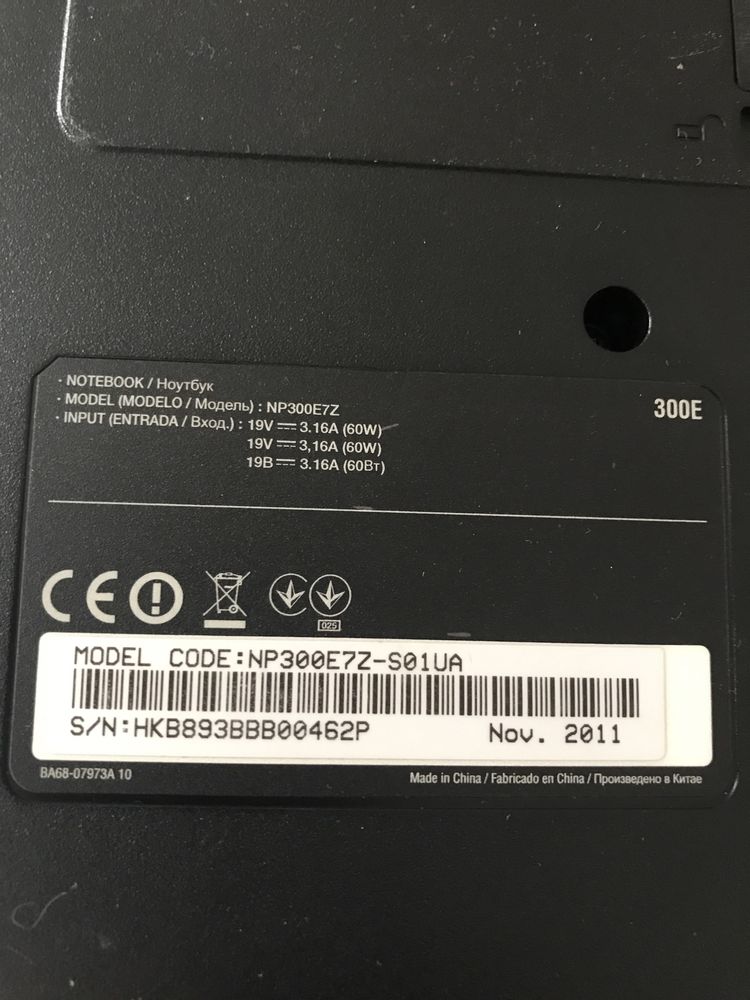Ноутбук Samsung NP300E7Z