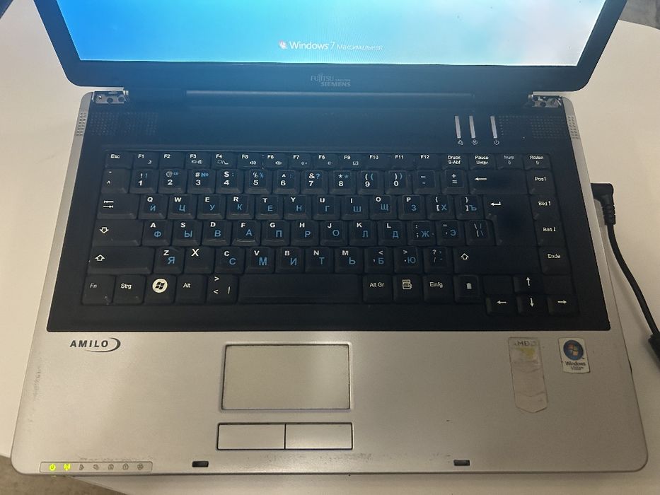 Рабочий старый ноутбук