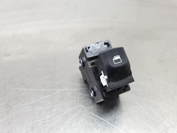 Comando / botão / interruptor vidros frente direito KIA Picanto (JA)