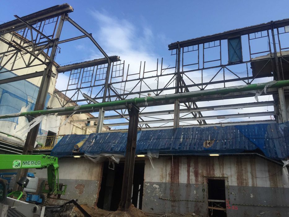 Wyburzenia, rozbiórki, wywóz gruzu, roboty ziemne