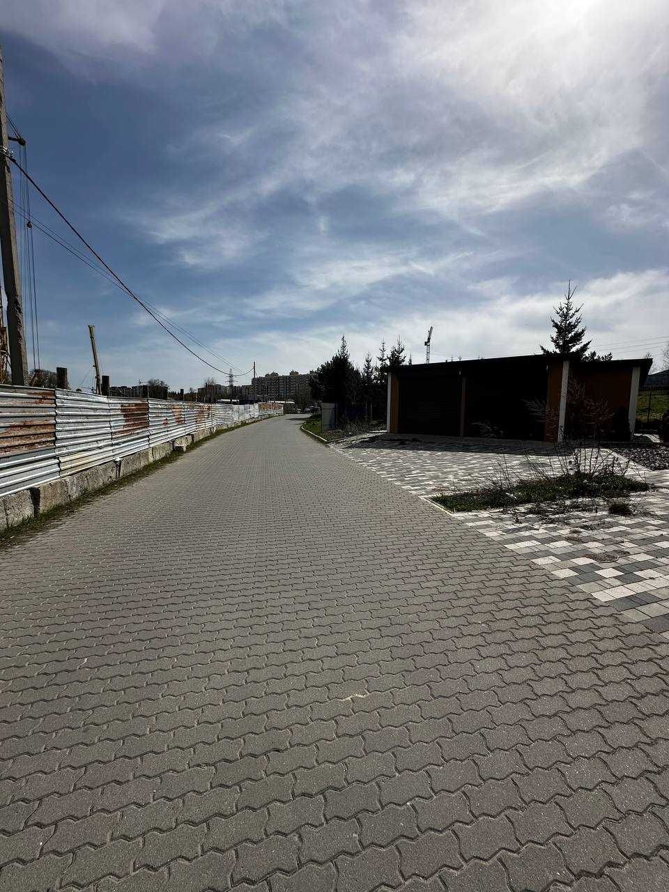 Продаж зданого Котеджу (Отрадне)