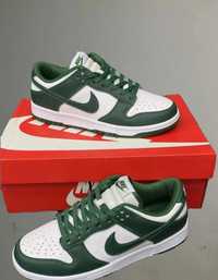 The Nike Dunk Low ‘Varsity Green’ 44