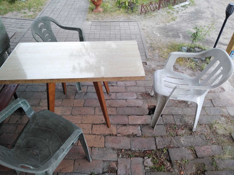 Stolik + 2 krzesła ogrodowe plastikowe Okazja