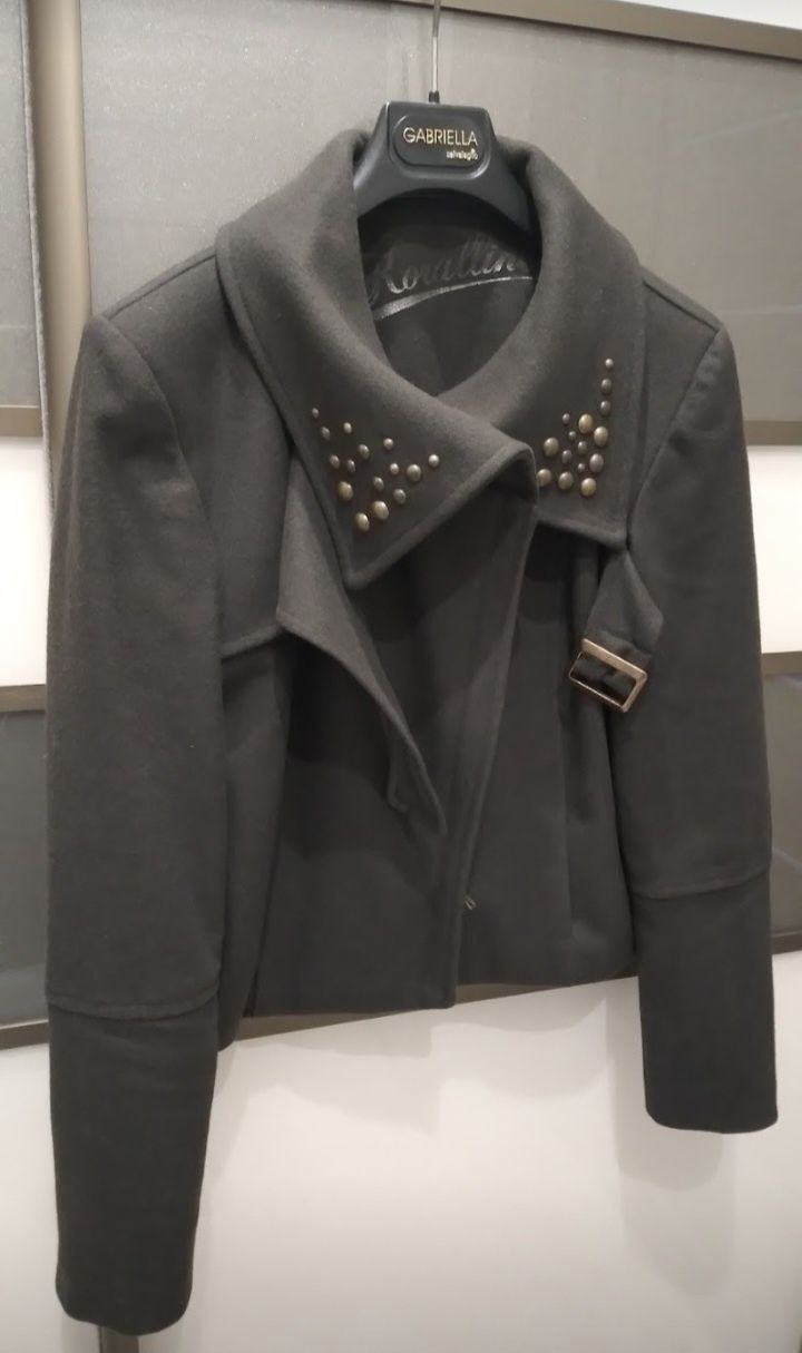 Куртка  жіноча шерсть , розмір М , 42,44