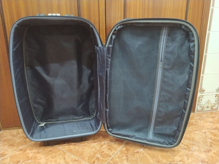 Mala malas de porão até 23 kg viagem casa quarto apartamento vivenda.