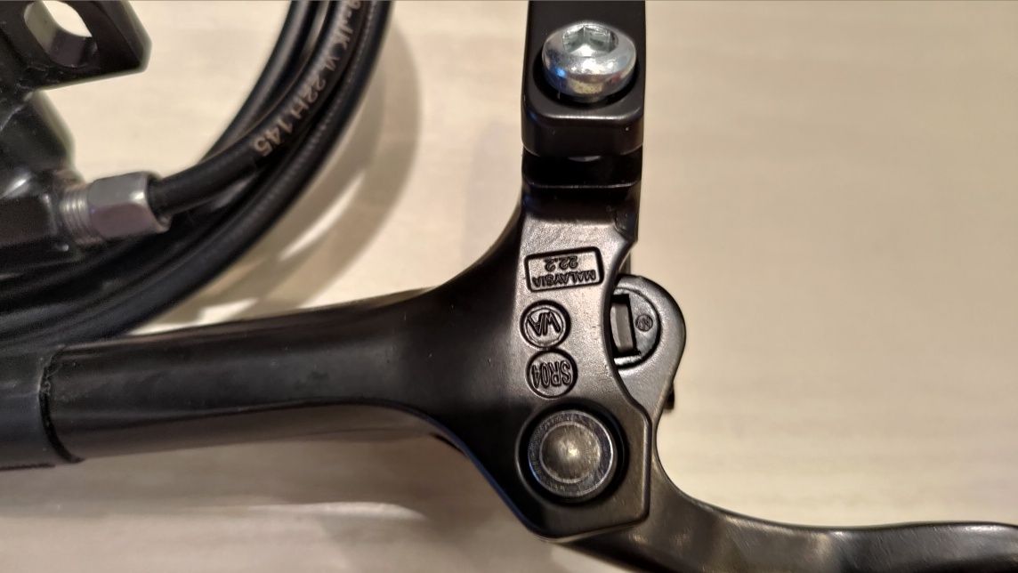 Гидравлические тормоза Shimano BL-MT 200 комплект