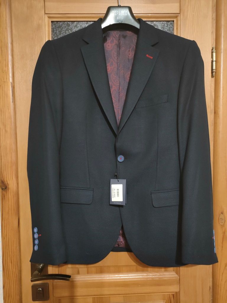 Garnitur młodzieżowy/męski rozm L /41-42