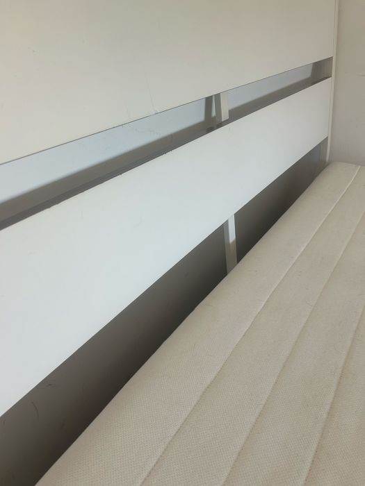 Cama Queen ( sem colchão )