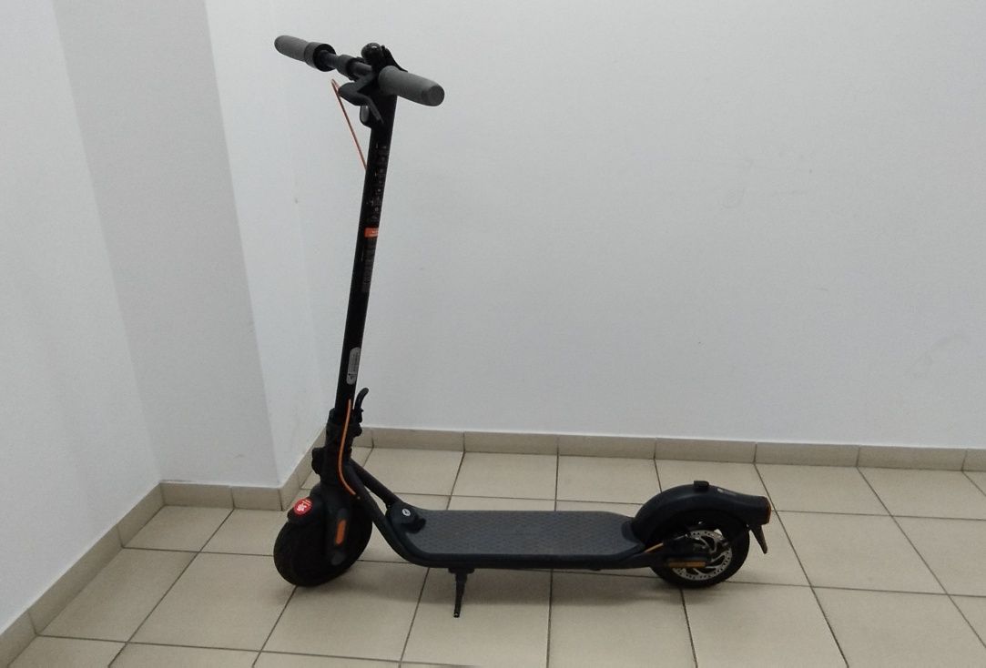 Hulajnoga elektryczna Segway Nineboot KickScooter F30D 2021 sprawna