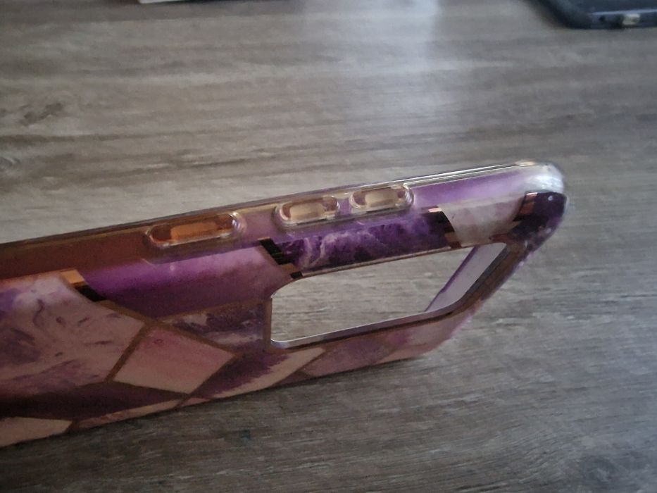 Samsung Galaxy s20 Ultra Etui i- Blason Cosmo Ameth
Dedykowany model: