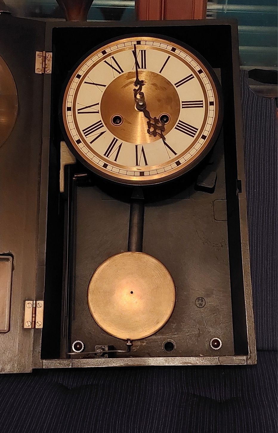 Zegar ścienny PREDOM-METRON typ Z-242