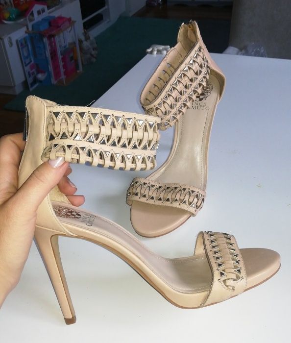 Szpilki sandałki VINCE CAMUTO