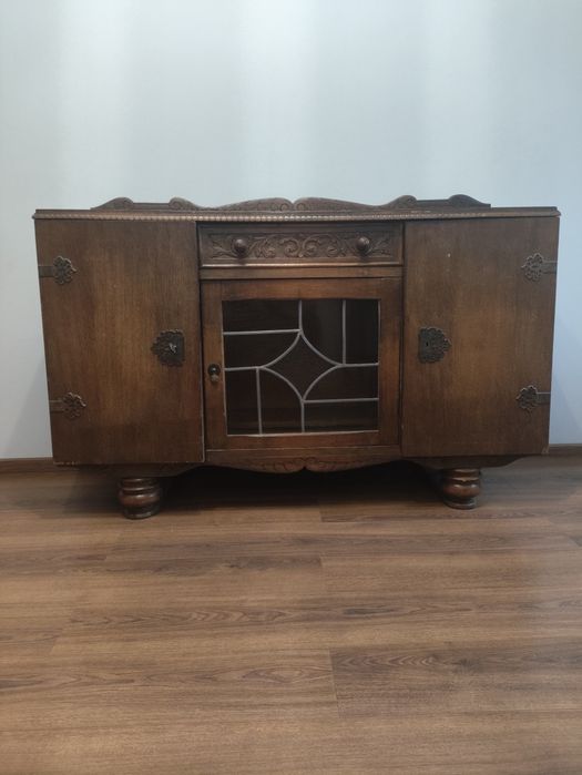 Kredens/komoda w starym stylu