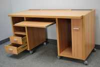 Duże praktyczne biurko z płyty MDF, przecena -50%