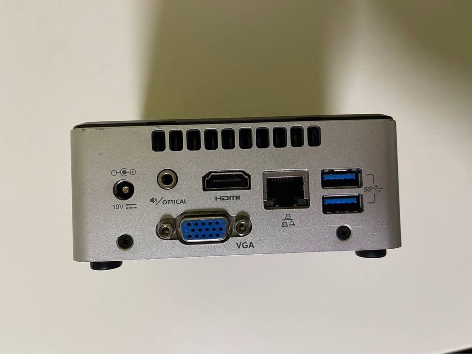 Міні ПК NUC5 без DDR та SSD, без блока живлення