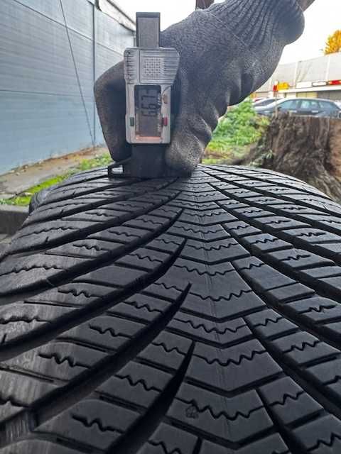 Opony Wielosezonowe 225/55/17 225/55R17 Good Year SuperStan Wrocław
