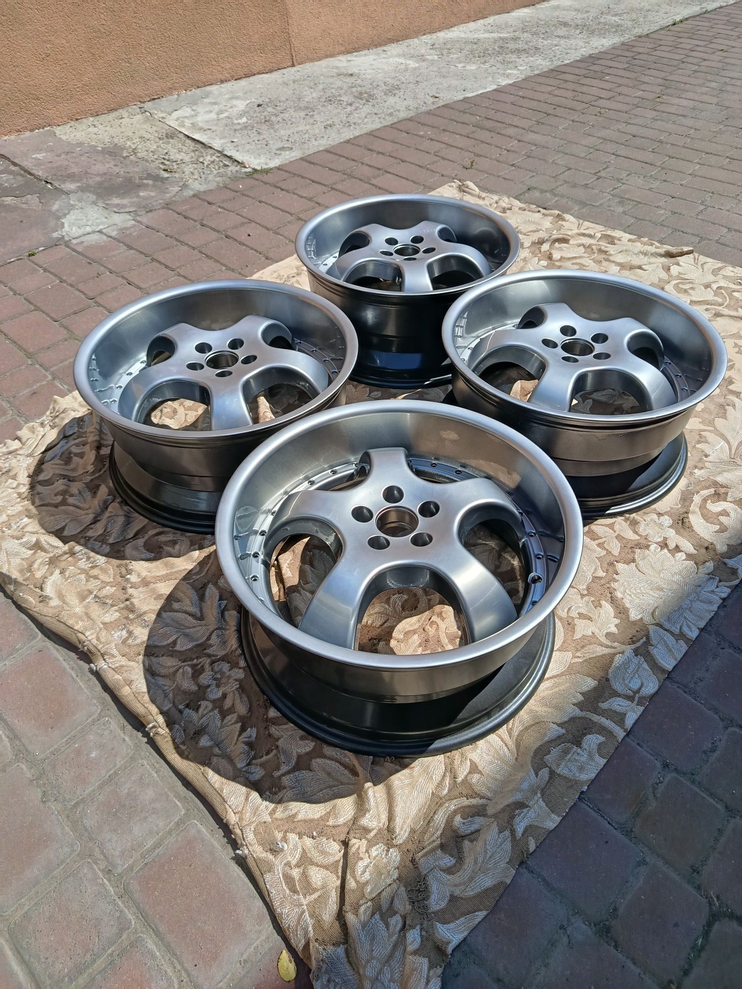 R18. Диски DBV. 5/100. J8. ET35. BBS. Субару