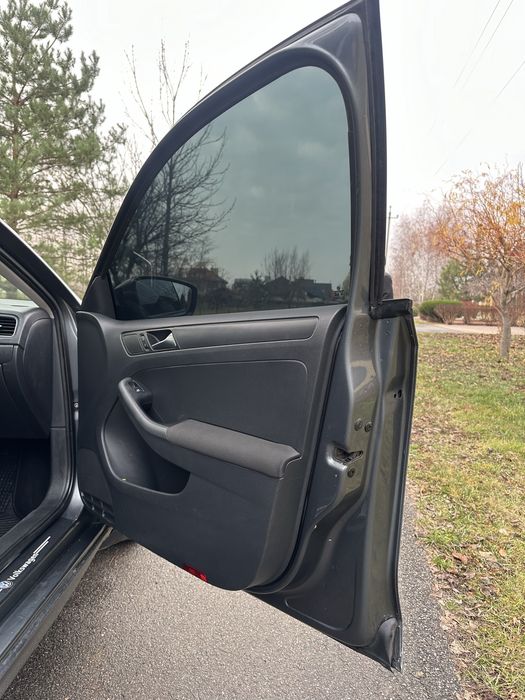 Volkswagen Jetta 2.0 2011