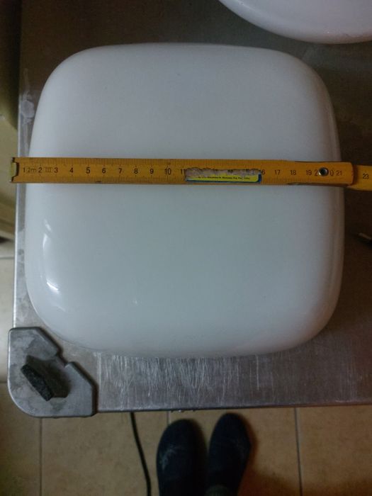 Klosz  biały  stary