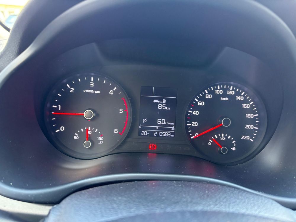 Vendo o meu kia rio 2017 dois lugares