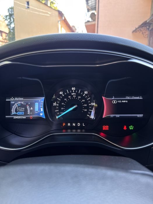 Продам Ford Fusion plug-in hybrid 2013