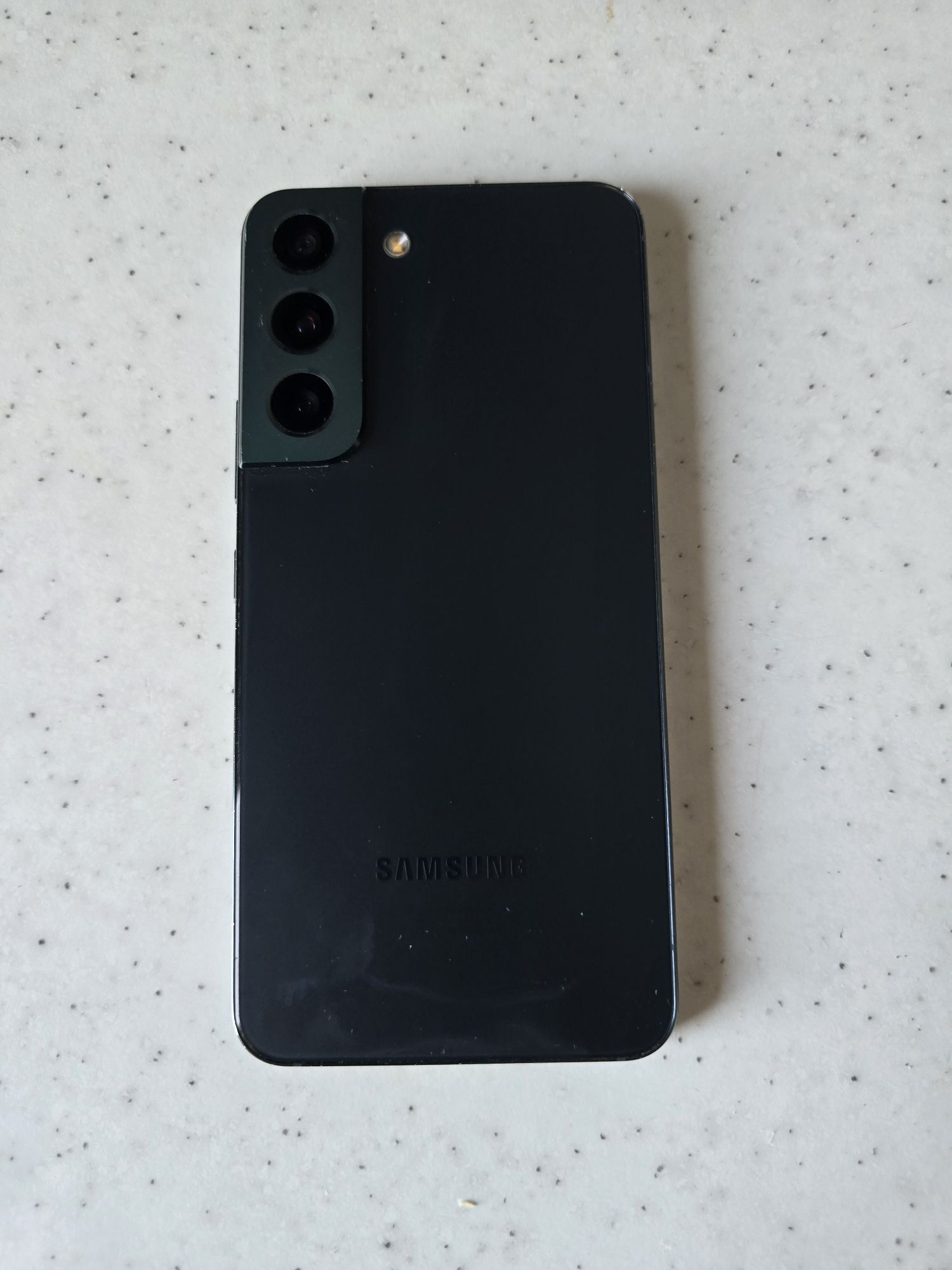 Samsung Galaxy S22 бу