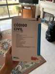 Código Civil e Constituição da República Portuguesa(Livros de Direito)