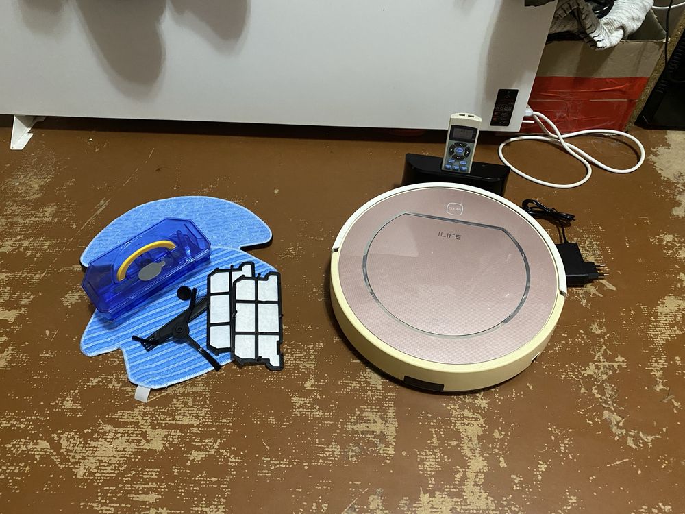 Work Робот-пылесос ILIFE Robot Vacuum V7s plus розовый 4 режима уборки