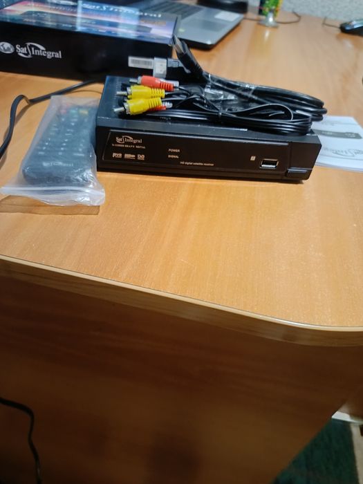 Спутниковый ресивер sat-integral 1228 hd heavy metal.