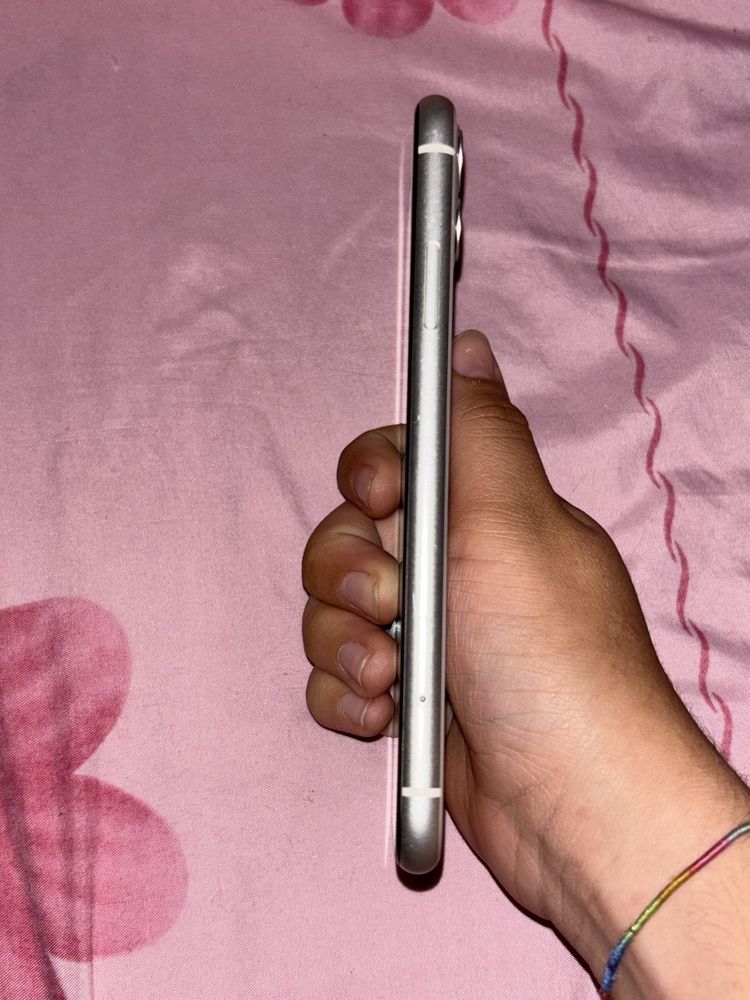 iPhone 11 em Muito Bom Estado