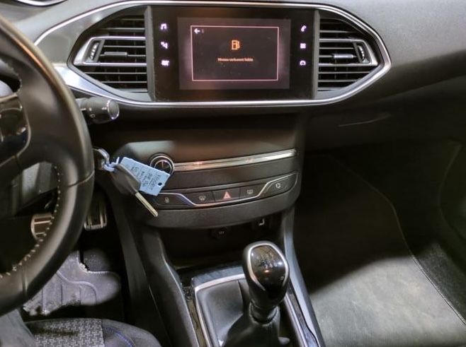 PEUGEOT 308 110cv