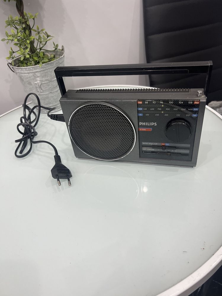 radio philips  D-2010