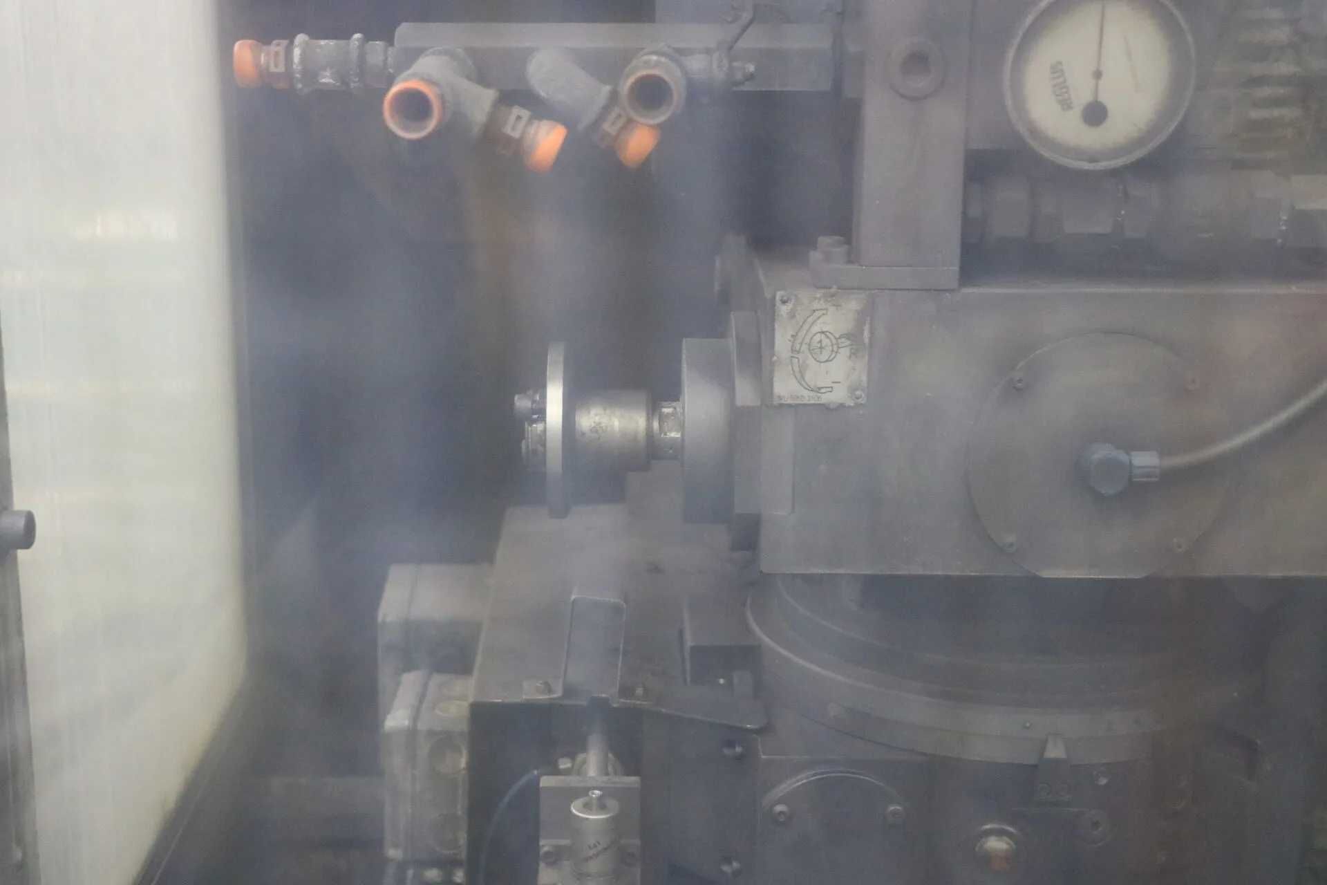Szlifierka narzędziowa SCHUTTE WU 750 CNC N6 6 osiowa niemiecka