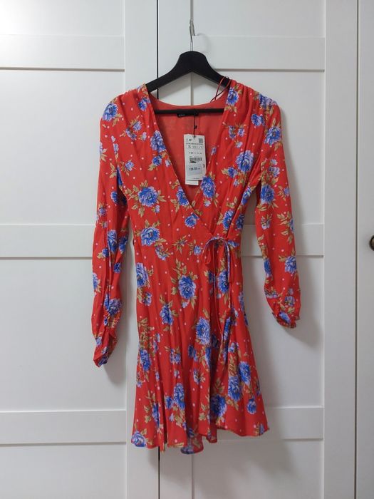 Sukienka w kwiaty wiązana dekolt V falbana boho Zara S 36