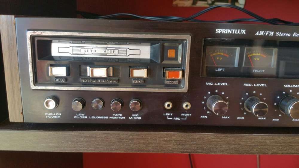 Stereo Receiver & Mic mixing cassete Tape Radio recorder
