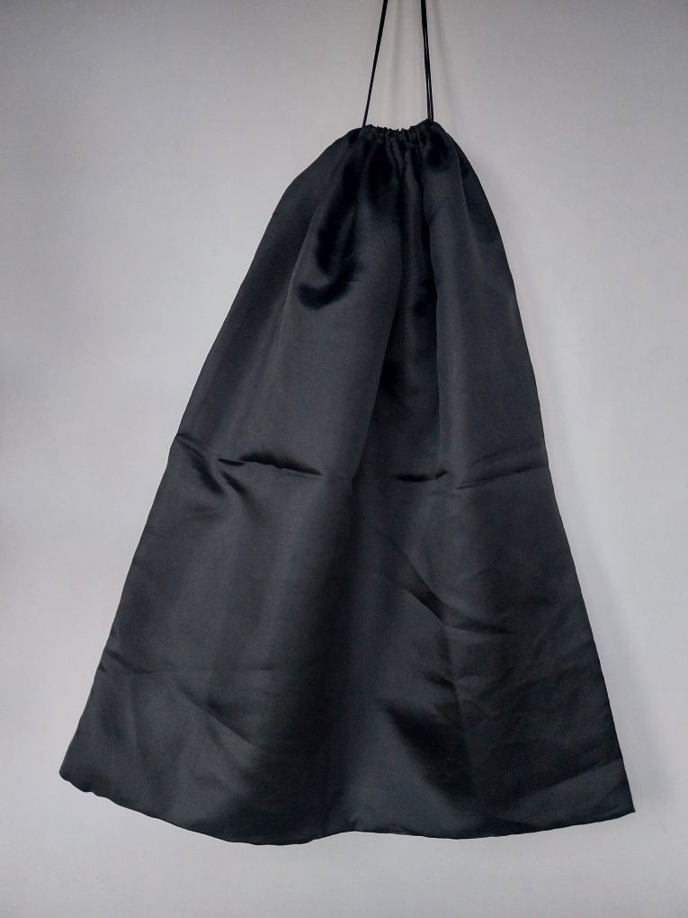Czarny duży worek przeciwkurzowy Calvin Klein