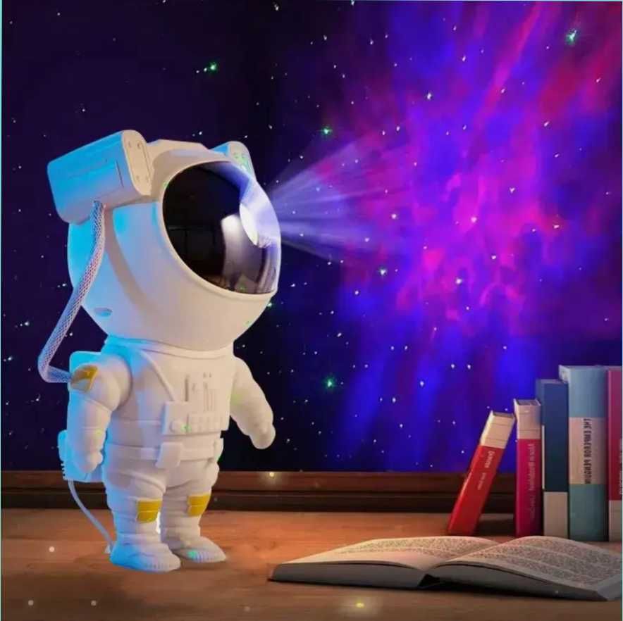 Космнавт с пультом ночник детский звездное небо проектор астронавт h24