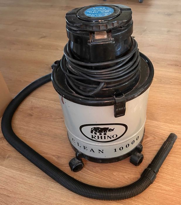 Aspirador Rhino de cinzas, pó