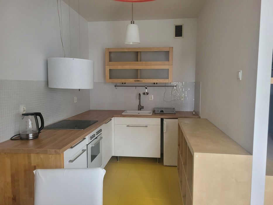 Do wynajęcia kawalerka na ul. Sieradzkiej !!