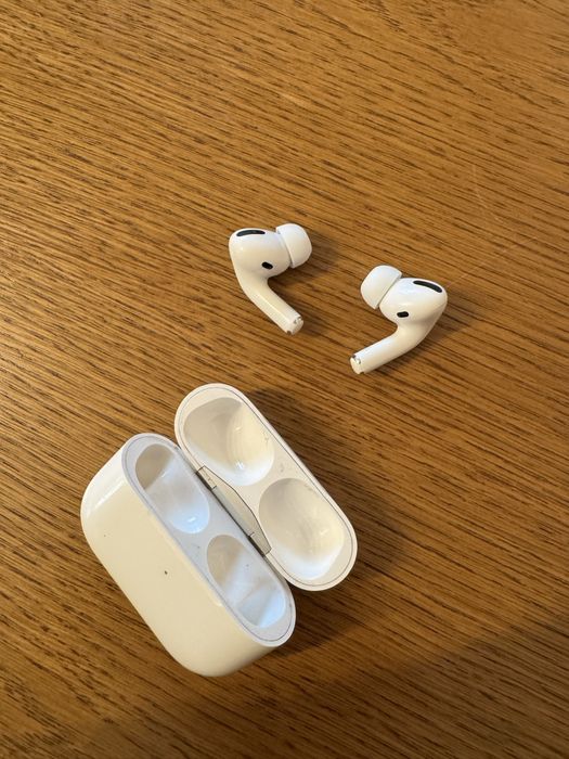 Apple Airpods Pro 1 - oryginalne, stan bardzo dobry