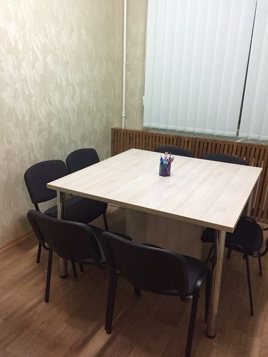 Стіл офісний 130х130