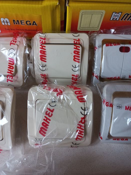 Выключатели , розетки,двойные,и одинарные, Турция, Makel, керамика