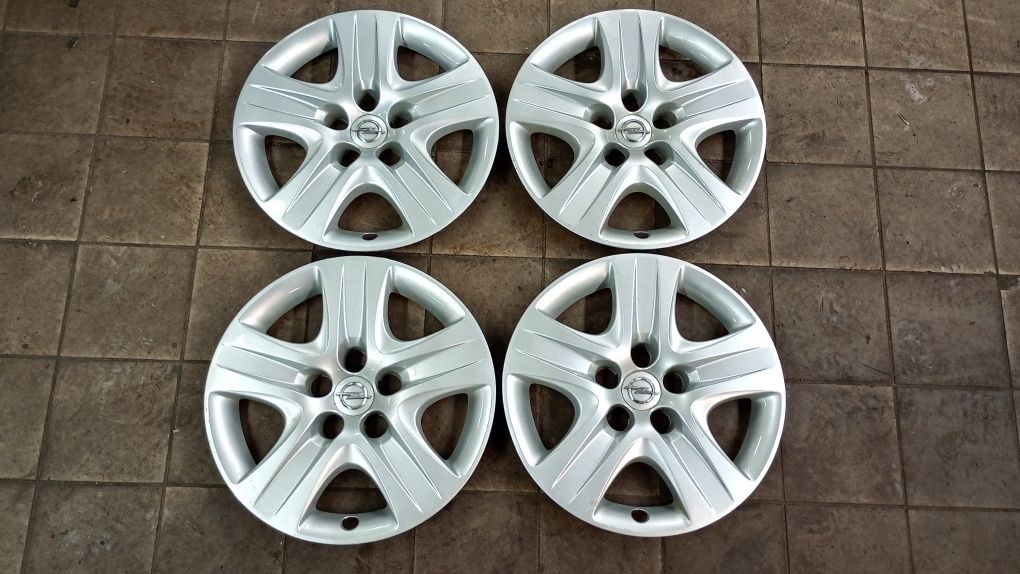 Sprzedam komplet kołpaków strukturalnych 17" Opel Astra Insignia Zafir