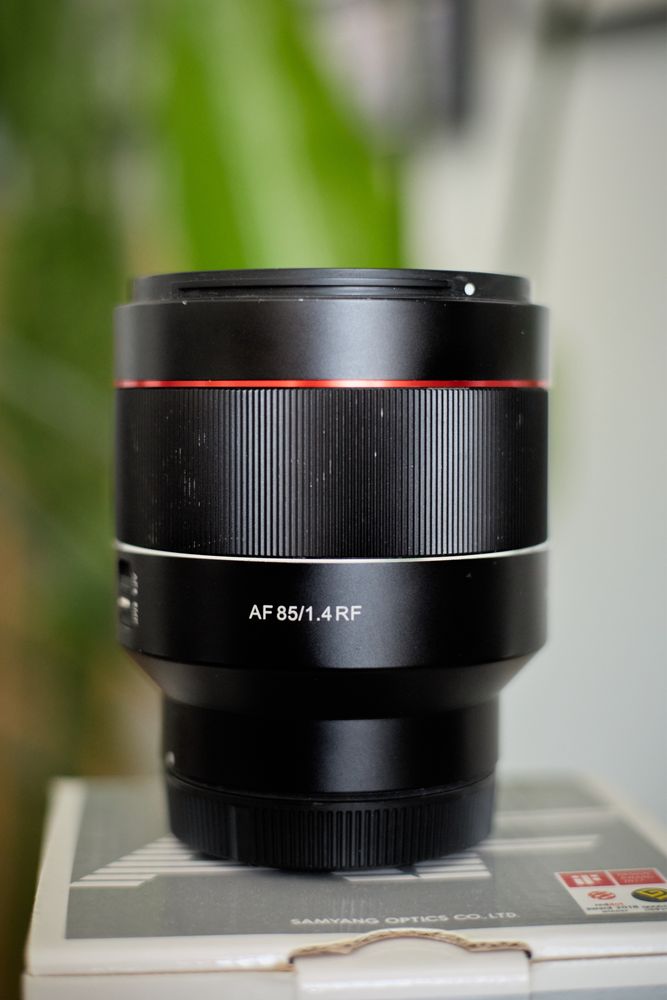 SPRZEDAM ! Samyang 85mm 1.4 mocowane Canon RF