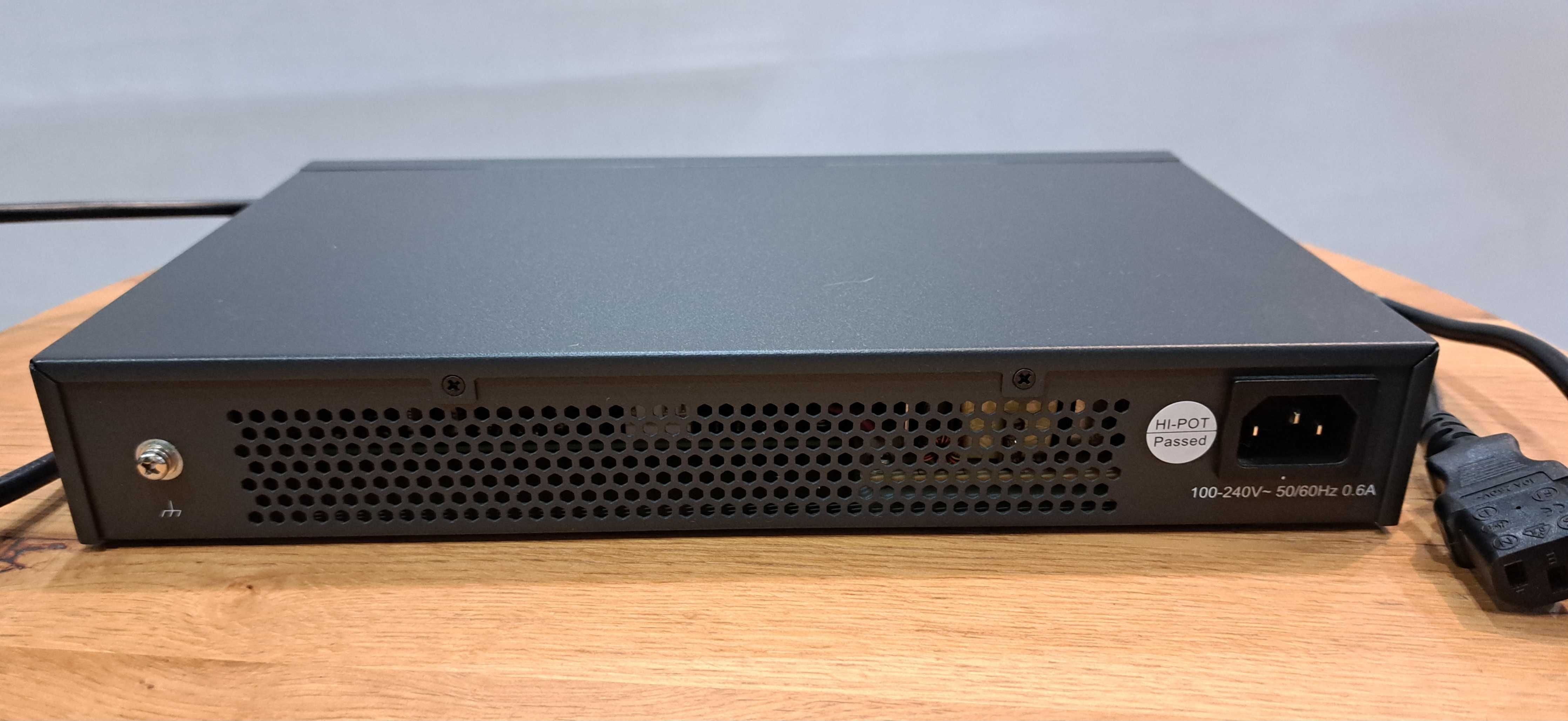 Switch TP-Link TL-SG1024D, 24 porty