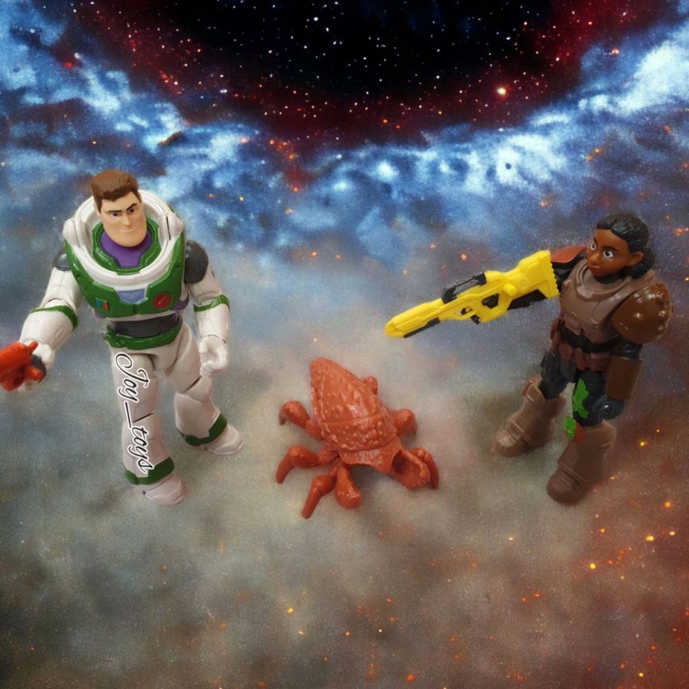 Супергерої  Disney Pixar Toy Story Іззі Хоторн та Баз Лайтер