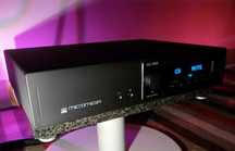 Amplificador integrado/streamer Micromega AS-400 c/ DAC