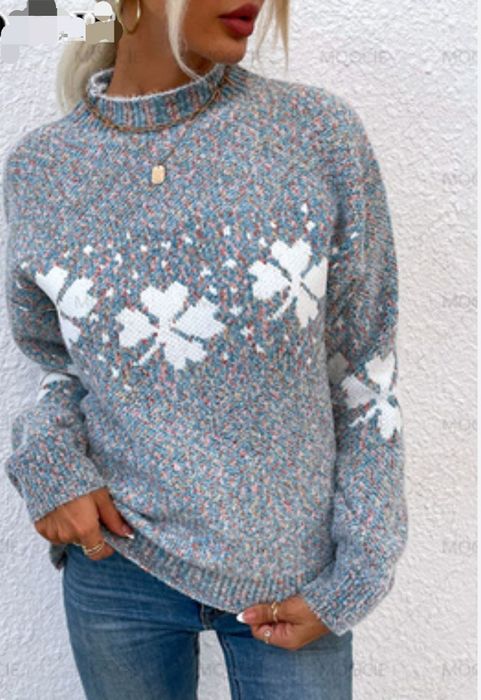 Женский свитер...