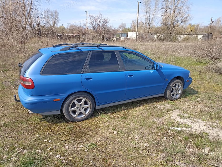 Volvo V40 2.0 газ/бензин