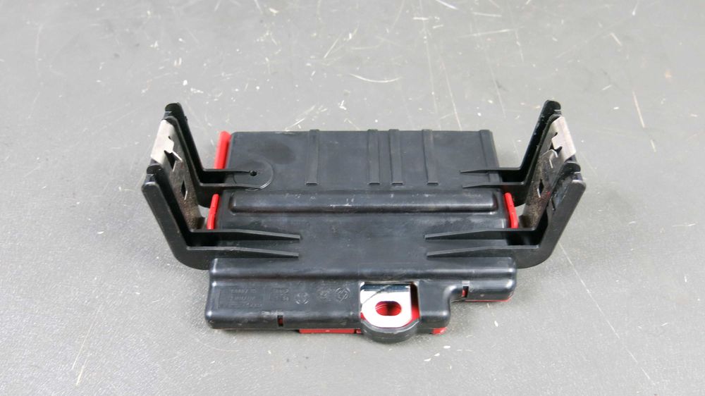 BMW E90 Lift klema plusowa piro